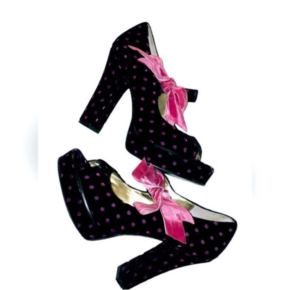 Retro Polkadot Heels!